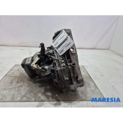 Renault - Captur - Gearbox