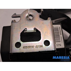 Renault - Grand Scenic - Rear seatbelt, right
