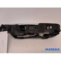 Renault - Grand Scenic - Rear door handle 4-door, left