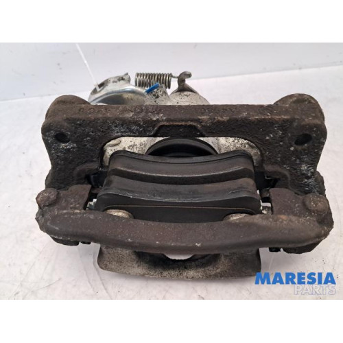 Renault - Master - Rear brake calliper, right