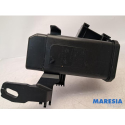 Citroen - C4 Picasso - Filtre carbone