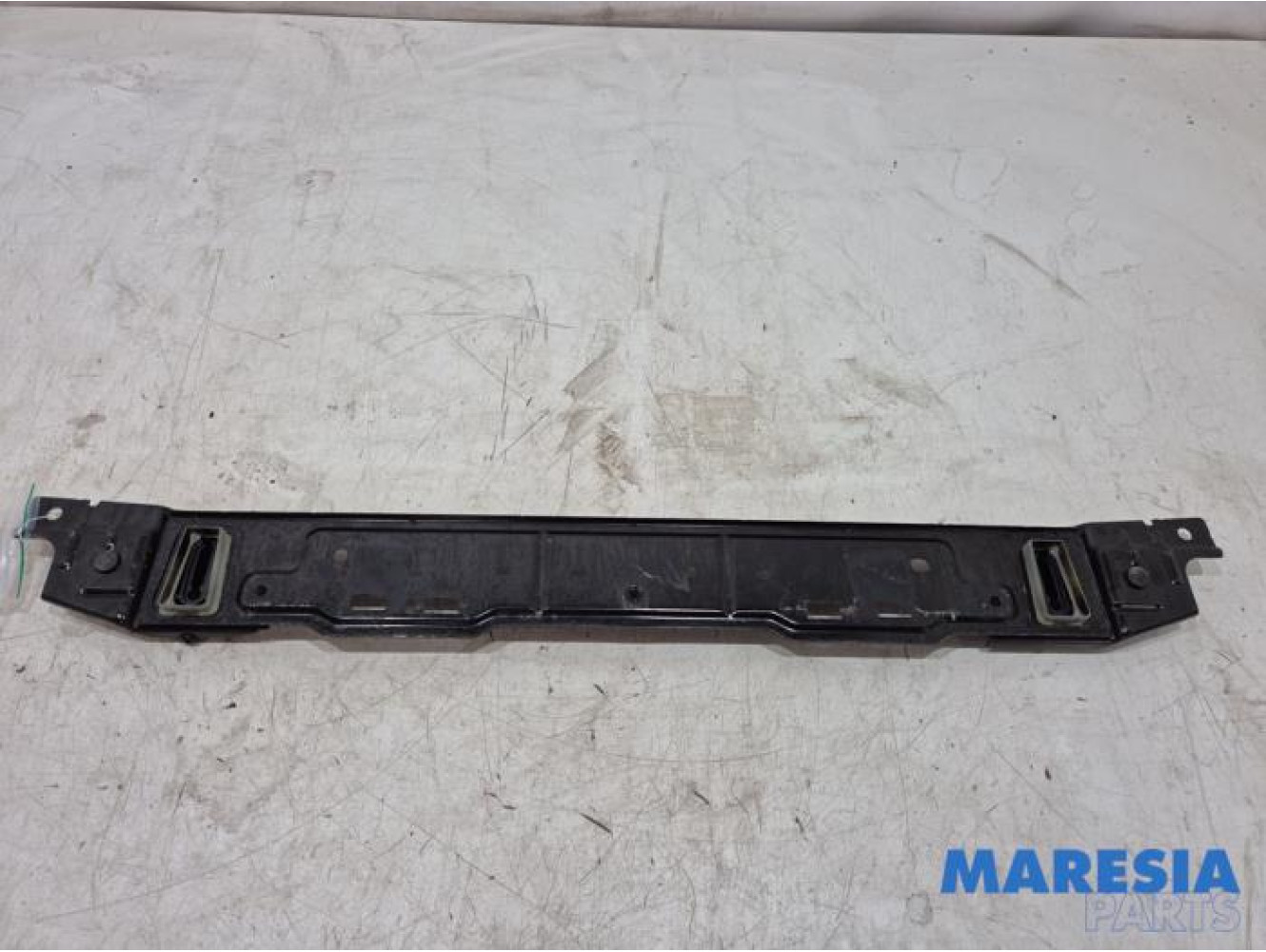 Citroen - C4 Picasso - Radiator bar