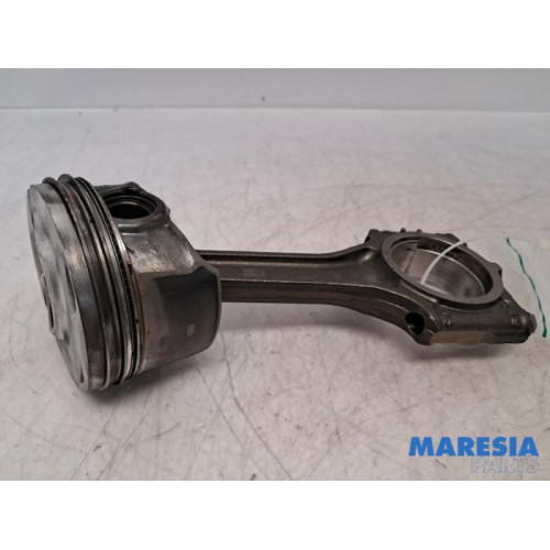 Alfa Romeo - 159 - Connecting rod