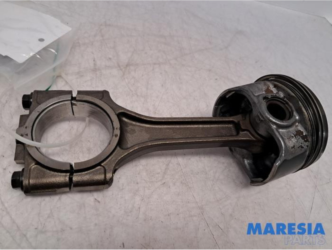Alfa Romeo - 159 - Connecting rod