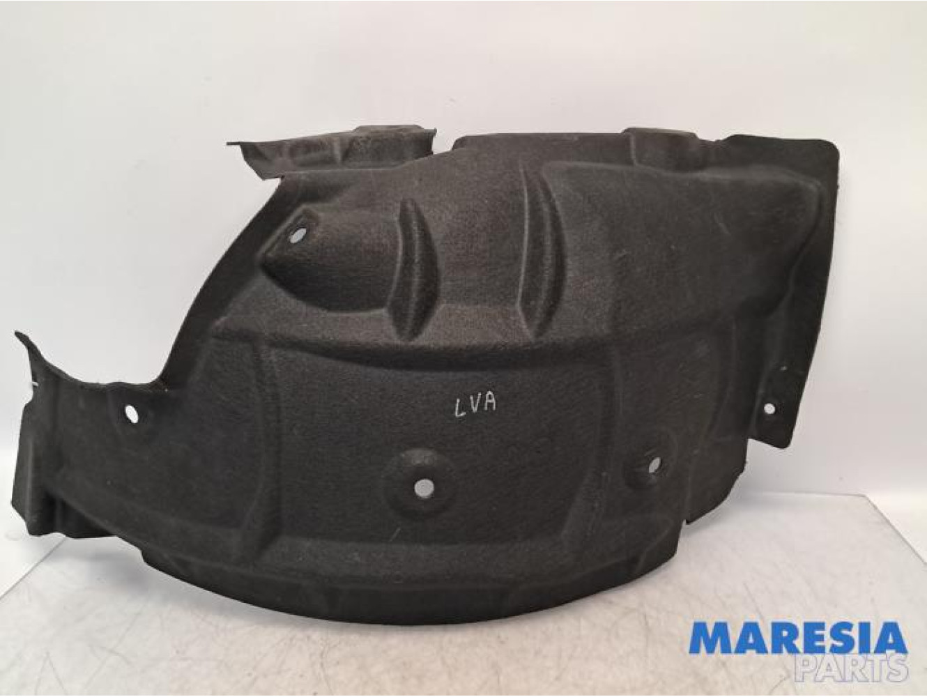 Renault - Grand Scenic - Passage de roue