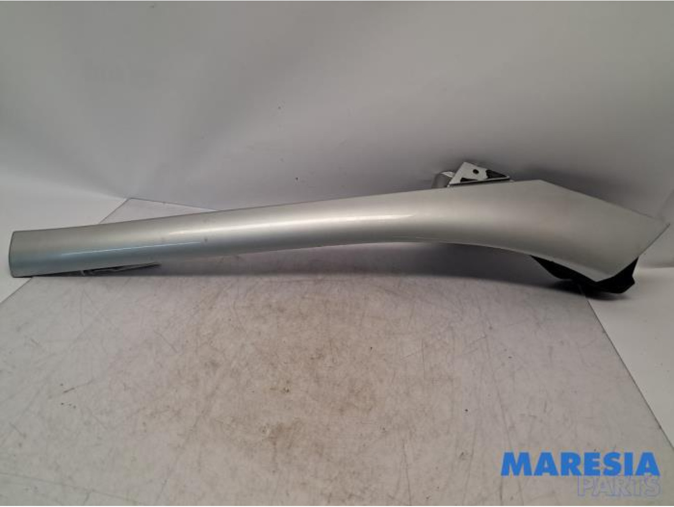Renault - Grand Scenic - A-pillar cover, left