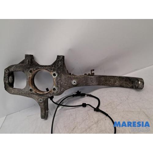 Alfa Romeo - 159 - Fusee links-voor