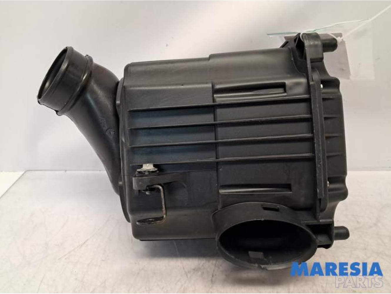 Alfa Romeo - 159 - Air box