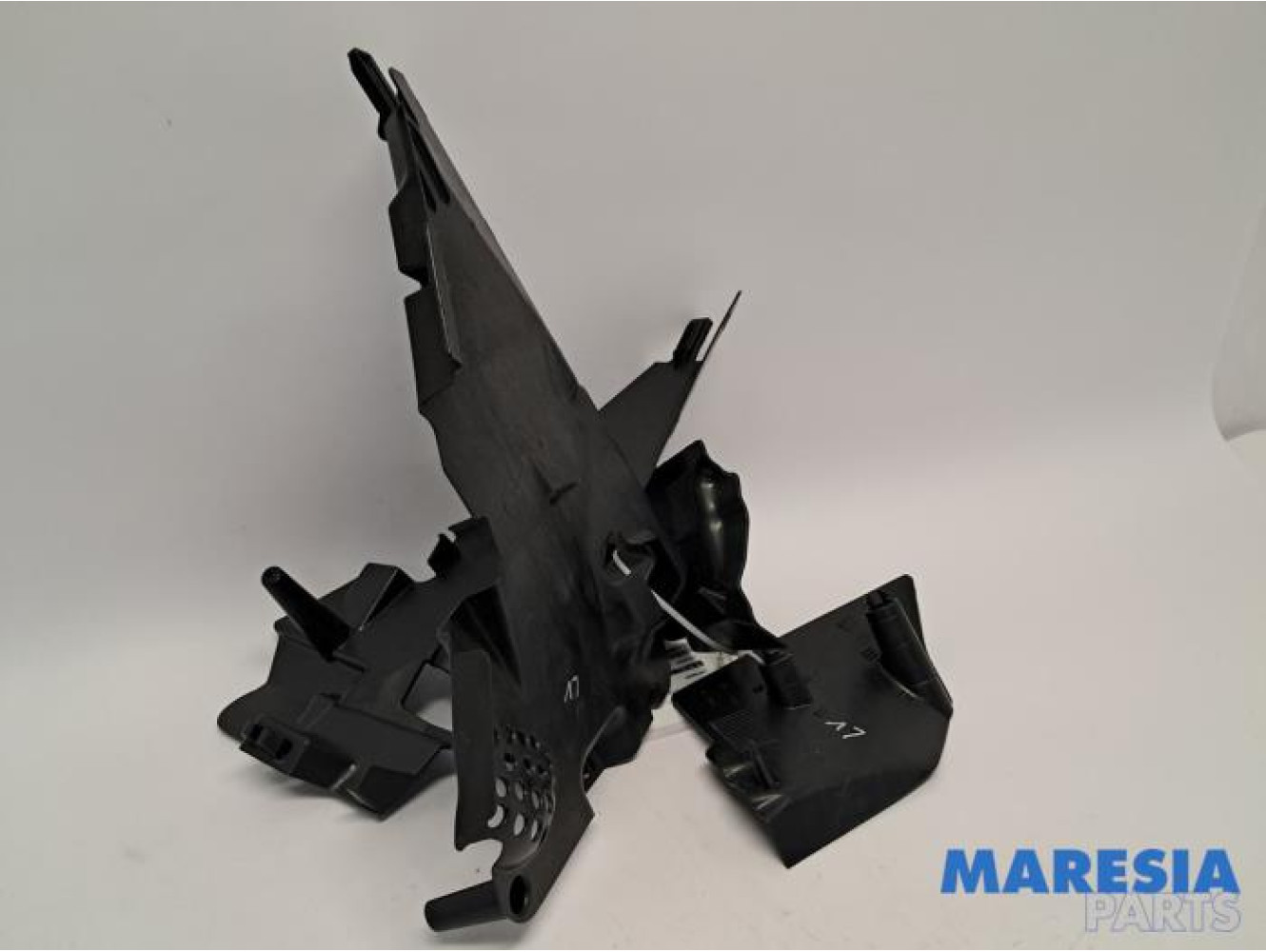 Renault - Master - Luft Leitung