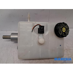 Renault - Master - Hauptbremszylinder