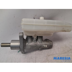 Renault - Master - Hauptbremszylinder