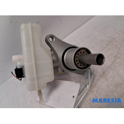 Renault - Master - Hauptbremszylinder