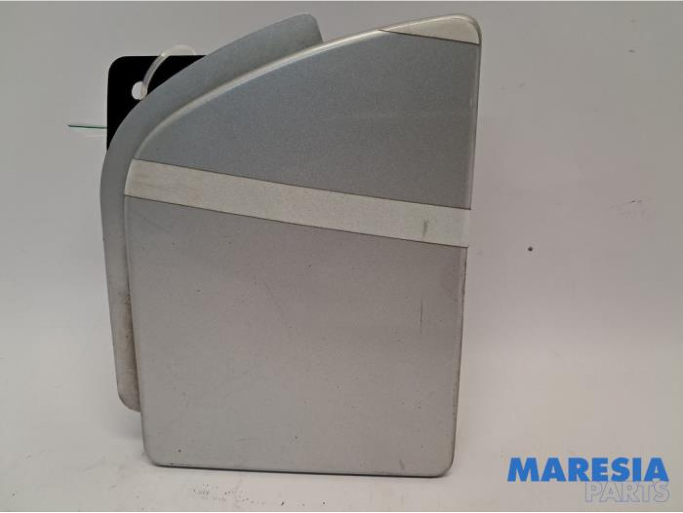 Renault - Master - Tankklappe