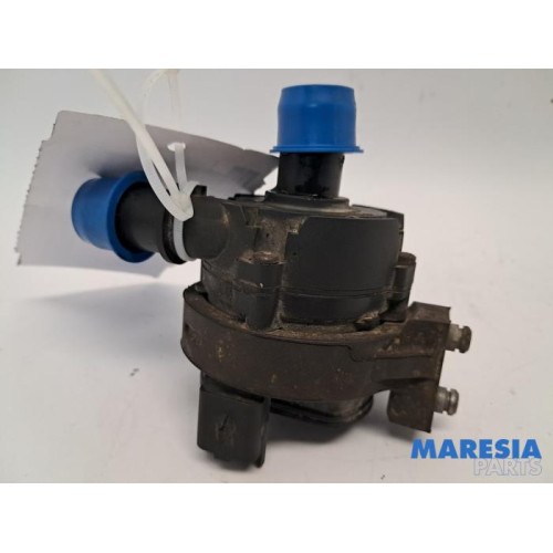 Renault - Master - Additional water pump