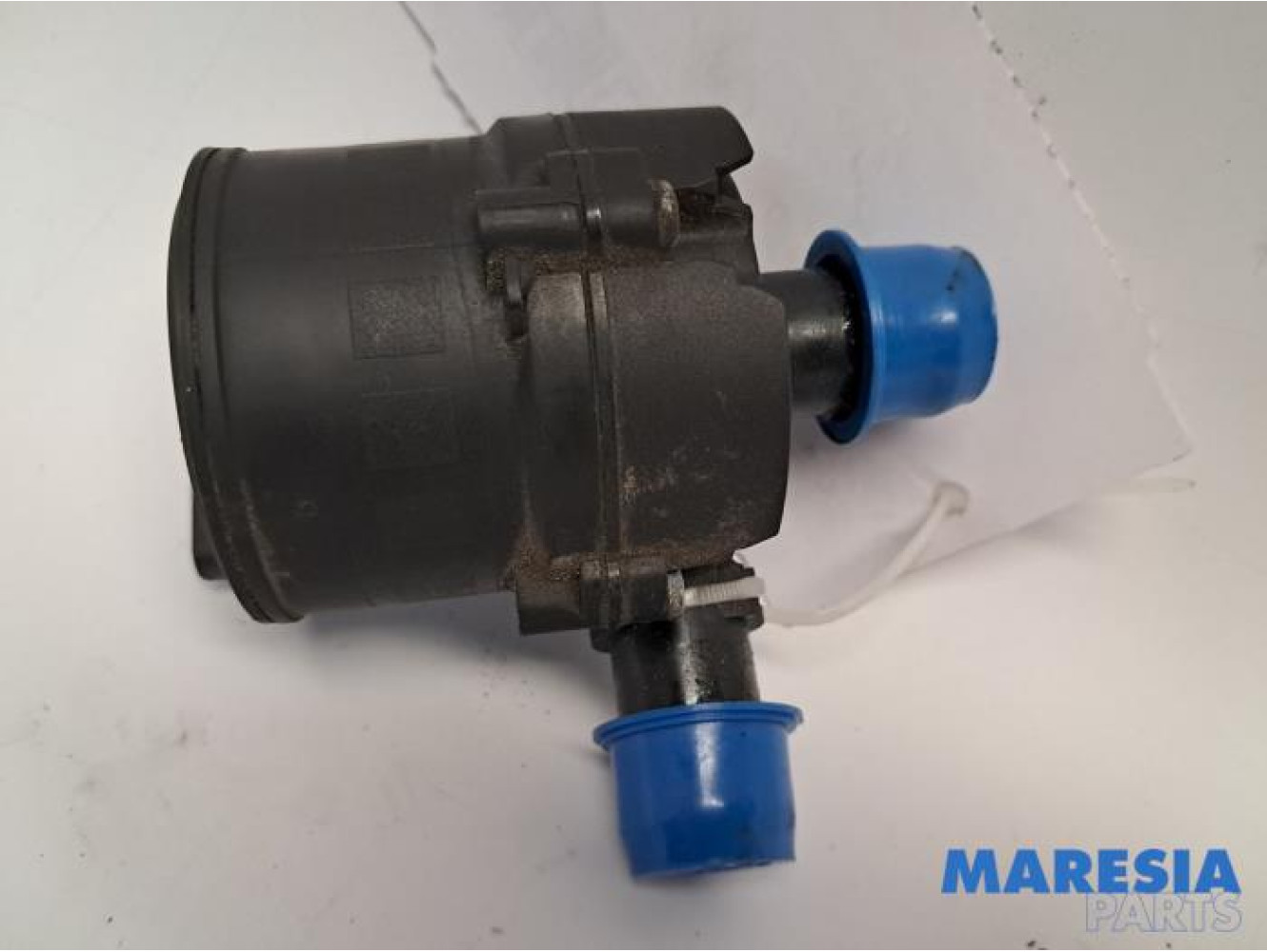 Renault - Master - Additional water pump