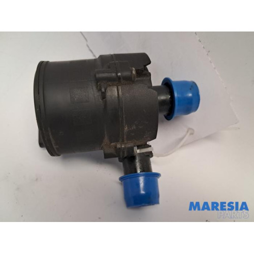 Renault - Master - Additional water pump