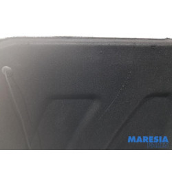 Alfa Romeo - Giulietta - Parcel shelf