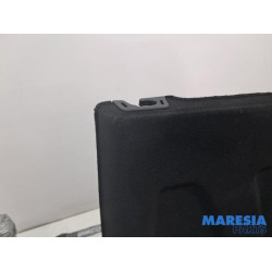 Alfa Romeo - Giulietta - Parcel shelf