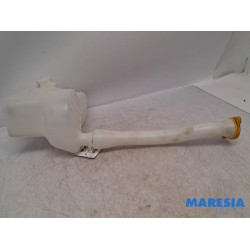 Renault - Master - Front windscreen washer reservoir