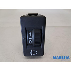 Peugeot - 208 - Correcteur hauteur