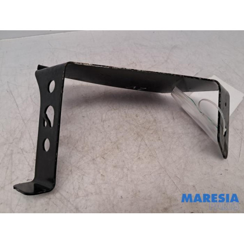 Renault - Master - Front bumper bracket, left