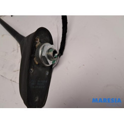 Peugeot - 208 - Antenna