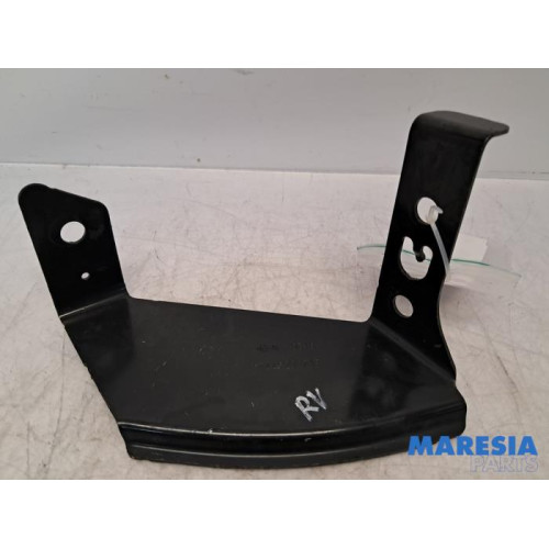 Renault - Master - Front bumper bracket, right