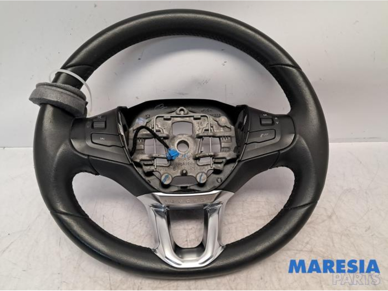 Peugeot - 208 - Steering wheel