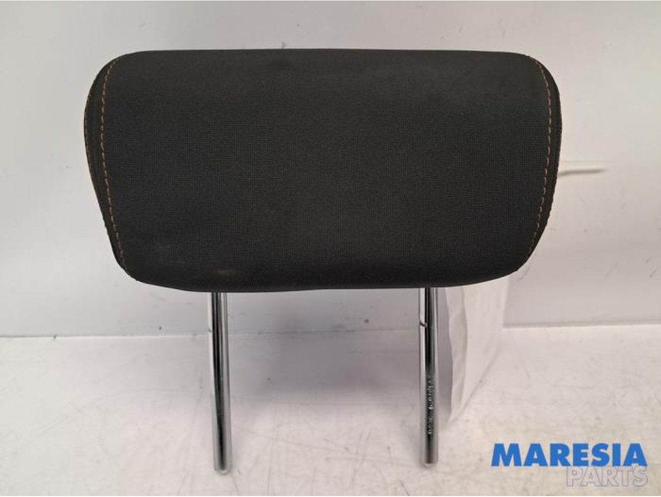 Alfa Romeo - Giulietta - Headrest