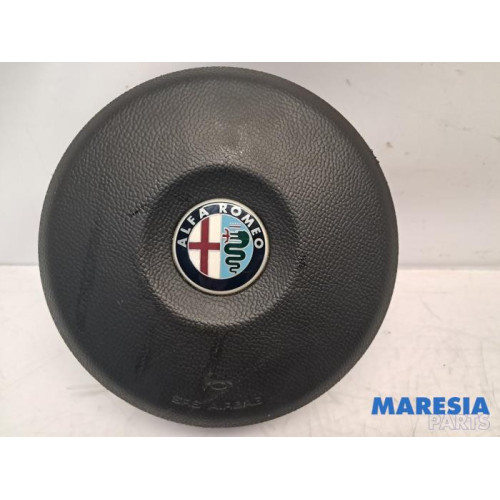 Alfa Romeo - 159 - Left airbag (steering wheel)