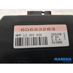 Alfa Romeo - 159 - Front door airbag 4-door, right