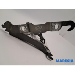 Alfa Romeo - 159 - Bonnet Hinge