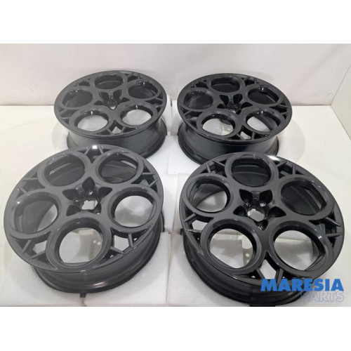 Alfa Romeo - Tonale - Sportfelgen Set