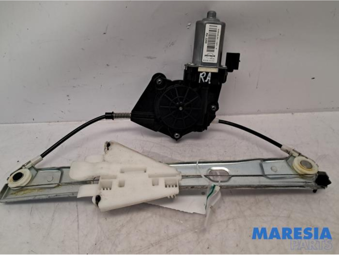 Alfa Romeo - 159 - Rear door window mechanism 4-door, right