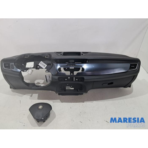Alfa Romeo - Giulietta - Airbag set + dashboard