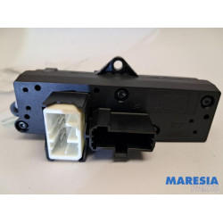Alfa Romeo - 159 - Panic lighting switch