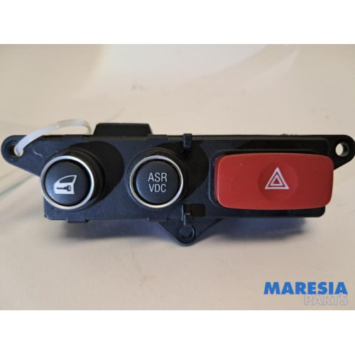 Alfa Romeo - 159 - Panic lighting switch