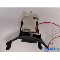 Alfa Romeo - 159 - Tank cap cover switch