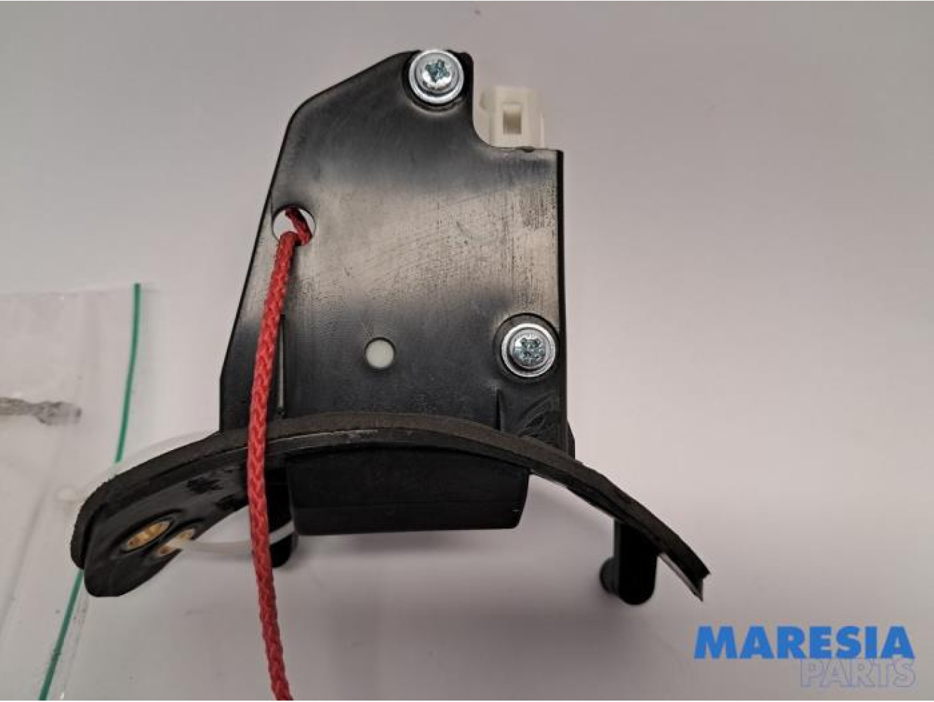 Alfa Romeo - 159 - Tank cap cover switch