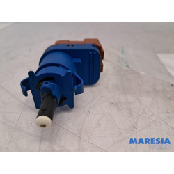 Alfa Romeo - 159 - Brake light switch