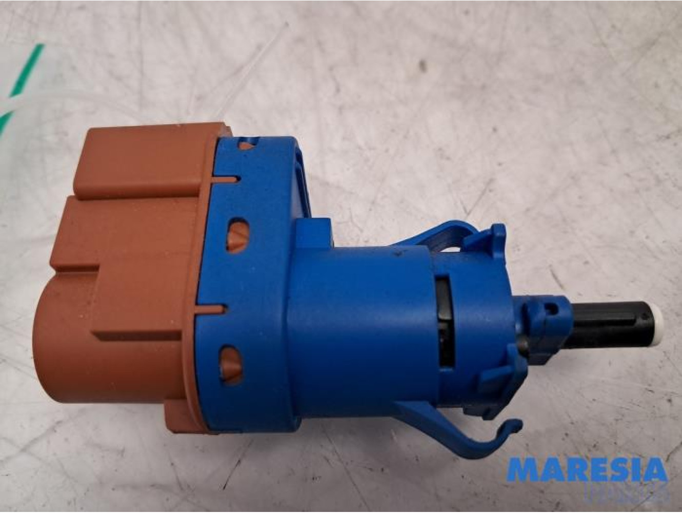 Alfa Romeo - 159 - Brake light switch