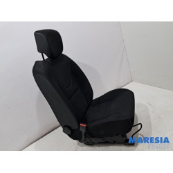 Renault - Clio - Seat, left