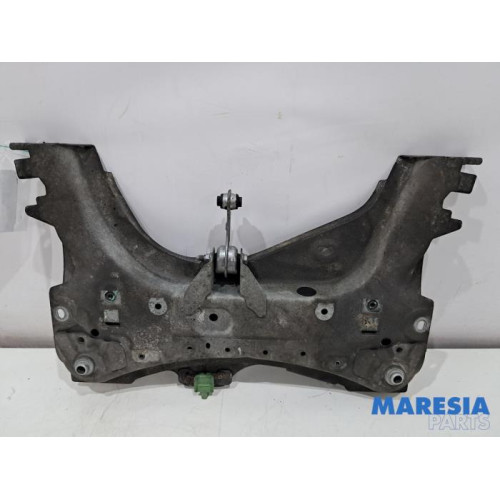 Renault - Clio - Subframe