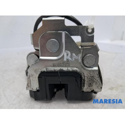 Renault - Master - Sliding door lock mechanism, right