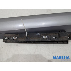 Renault - ZOE - Side skirt, left
