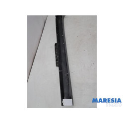 Renault - ZOE - Side skirt, left