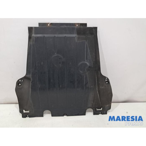 Renault - Clio - Engine protection panel