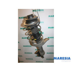 Citroen - Saxo - Front shock absorber rod, right