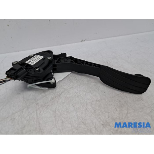 Renault - Master - Gaspedaalpositie Sensor