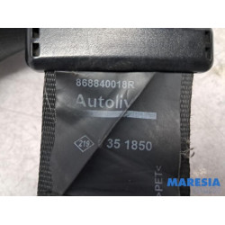 Renault - Master - Front seatbelt, left